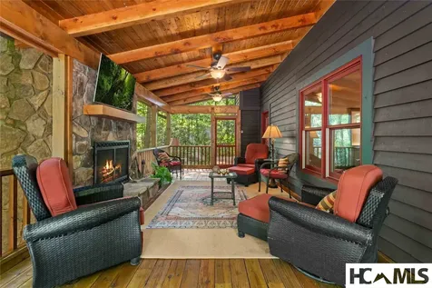 34 Forest Way Highlands NC 28741