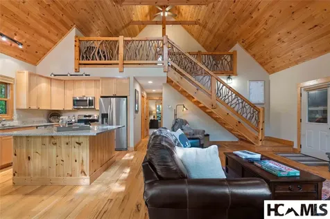 34 Forest Way Highlands NC 28741