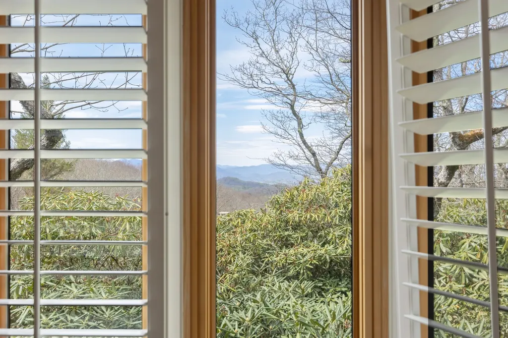 38 Rock Hill Road Highlands NC 28741
