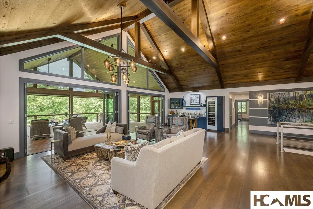 110 Spruce Lane Highlands NC 28741
