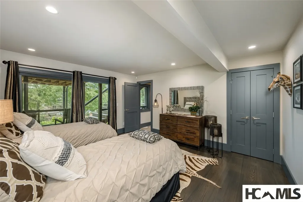 110 Spruce Lane Highlands NC 28741