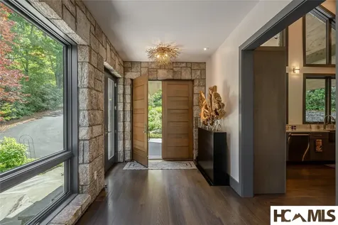 110 Spruce Lane Highlands NC 28741