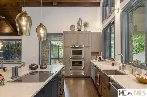 110 Spruce Lane Highlands NC 28741