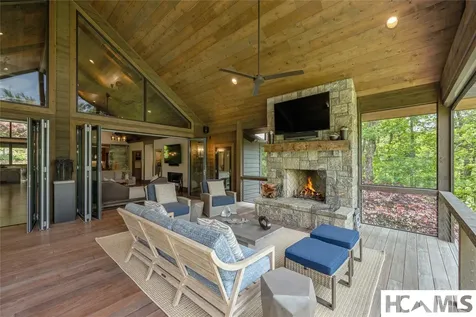 110 Spruce Lane Highlands NC 28741