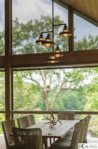 110 Spruce Lane Highlands NC 28741