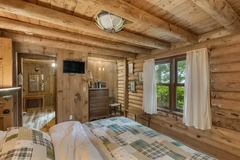 645 Heaton Forest Cashiers NC 28717