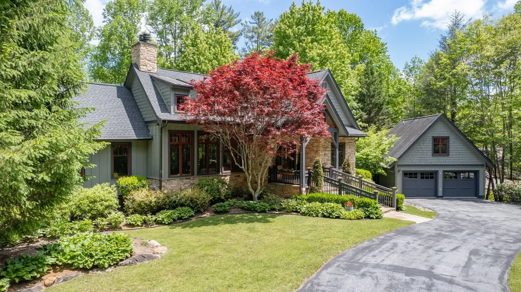 1109 Links Drive Cashiers NC 28717