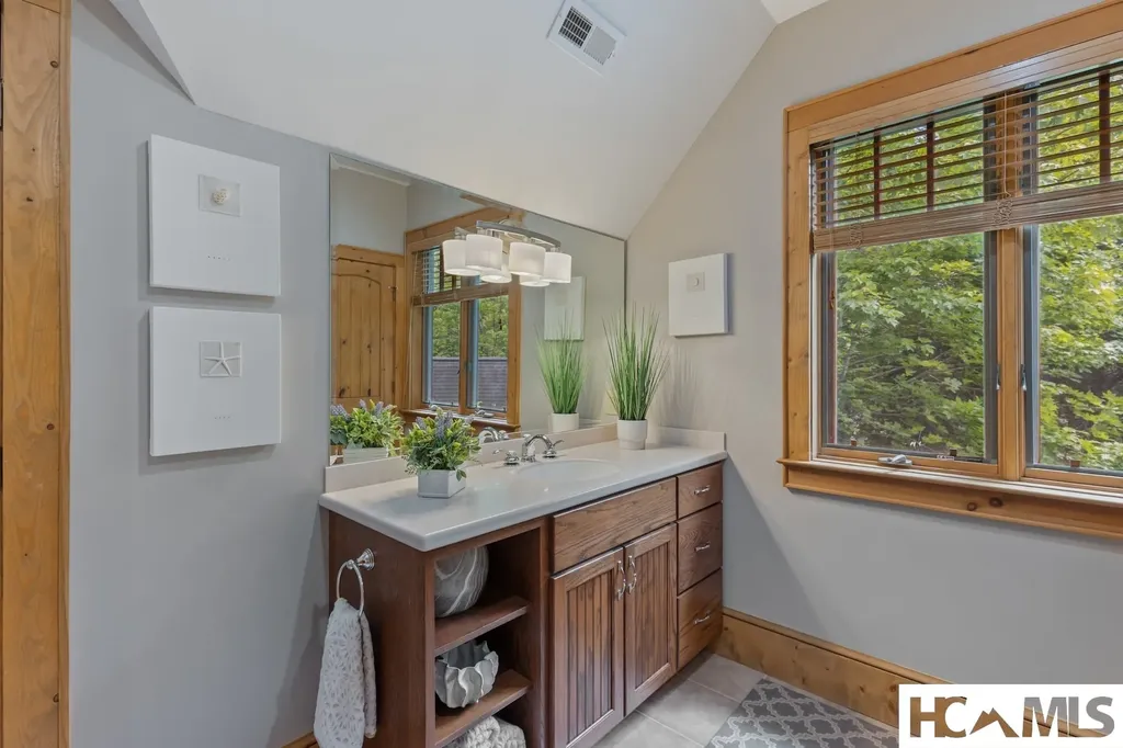 1109 Links Drive Cashiers NC 28717