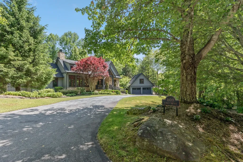 1109 Links Drive Cashiers NC 28717