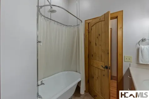 1109 Links Drive Cashiers NC 28717