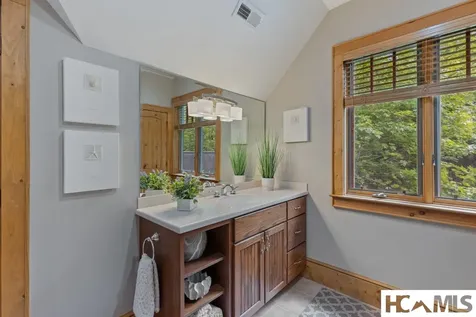 1109 Links Drive Cashiers NC 28717
