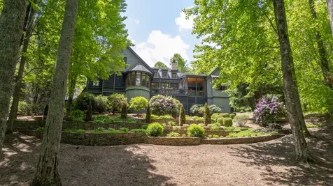 1109 Links Drive Cashiers NC 28717