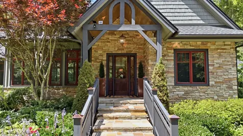 1109 Links Drive Cashiers NC 28717