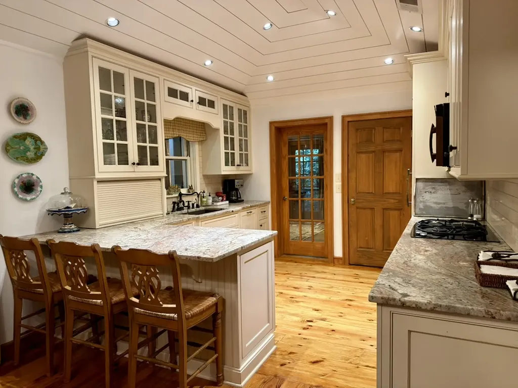 72 Moonlight Lane Highlands NC 28741