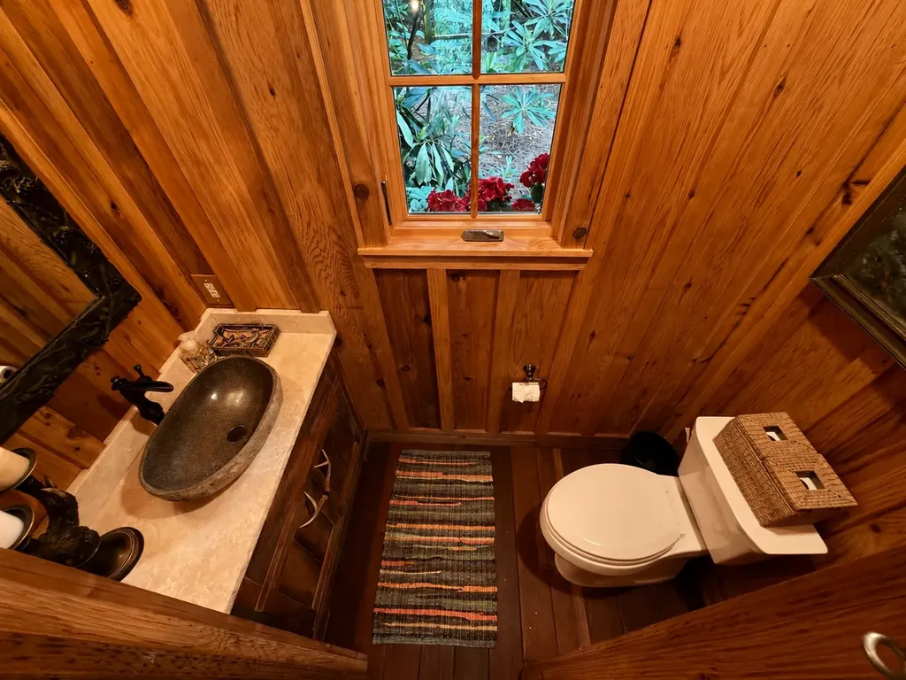 72 Moonlight Lane Highlands NC 28741
