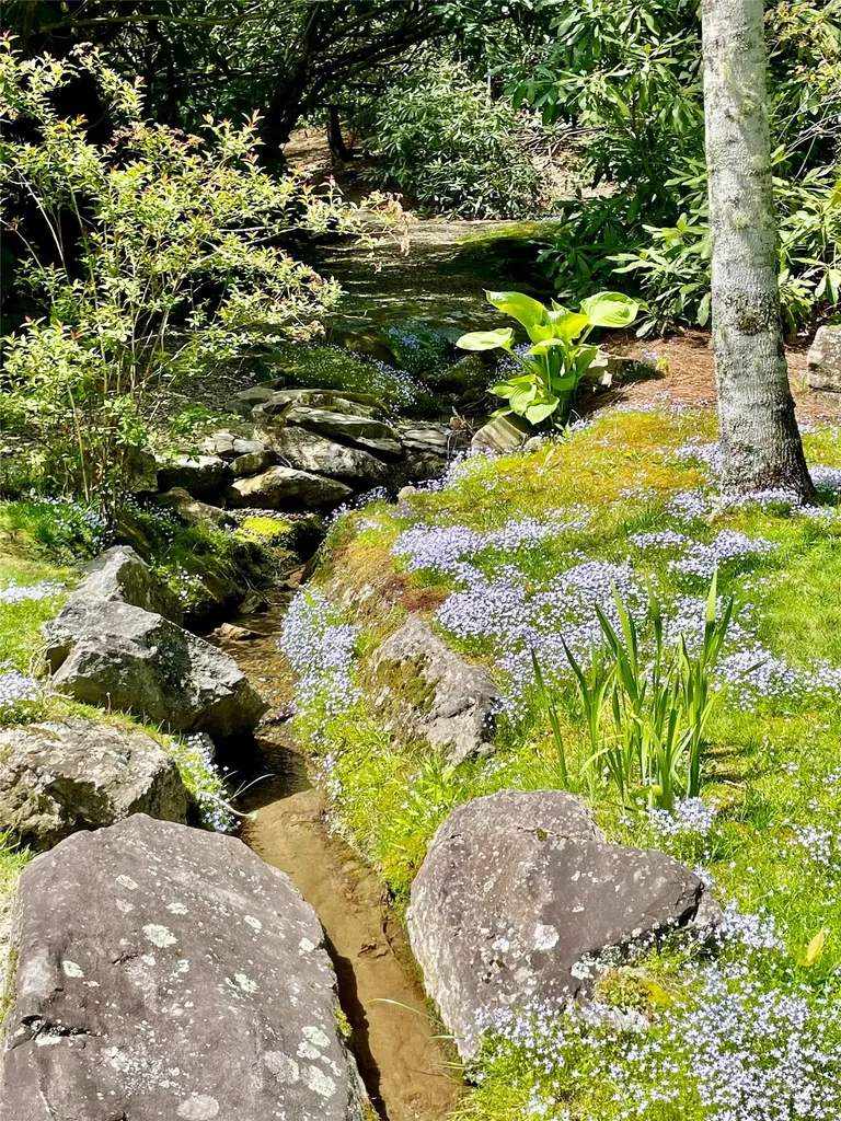 72 Moonlight Lane Highlands NC 28741