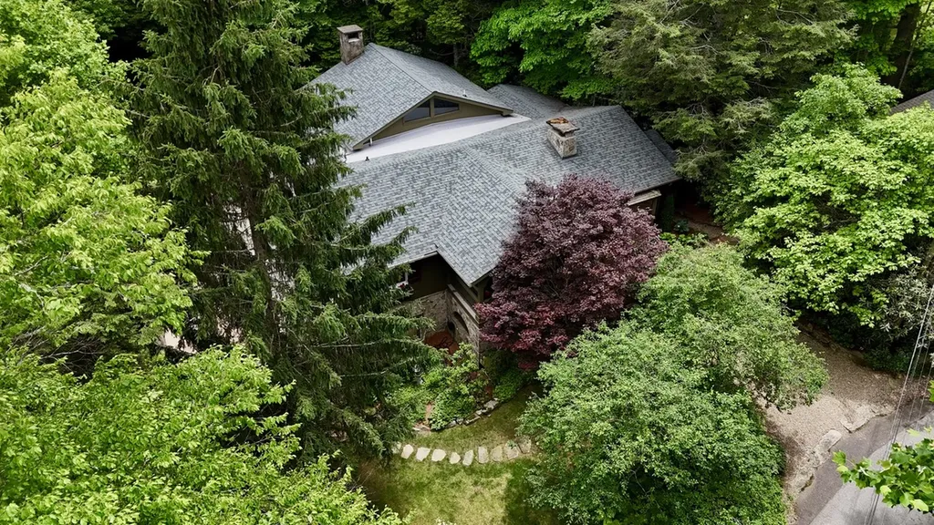 72 Moonlight Lane Highlands NC 28741