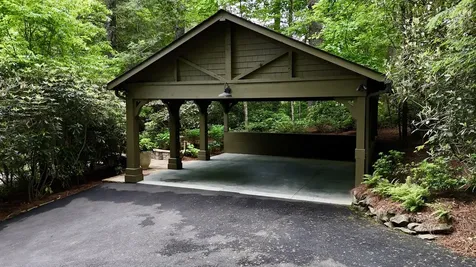 72 Moonlight Lane Highlands NC 28741