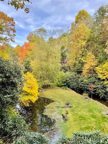 72 Moonlight Lane Highlands NC 28741