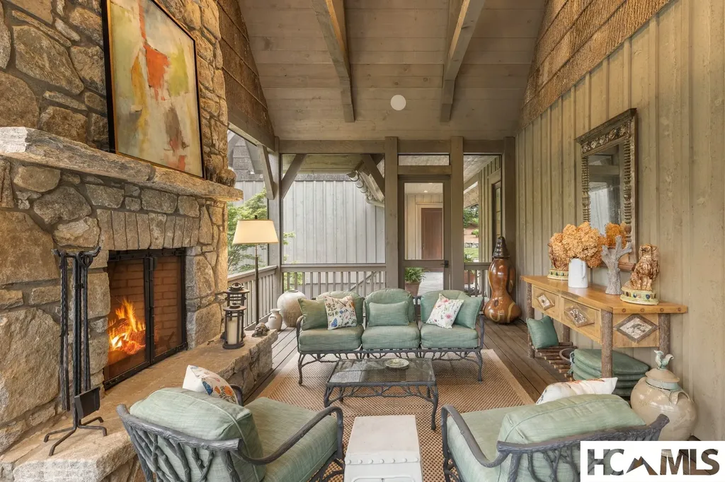 137 Ivygate Lane Cashiers NC 28717