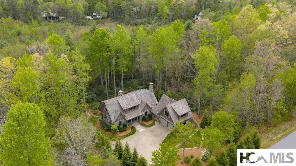137 Ivygate Lane Cashiers NC 28717