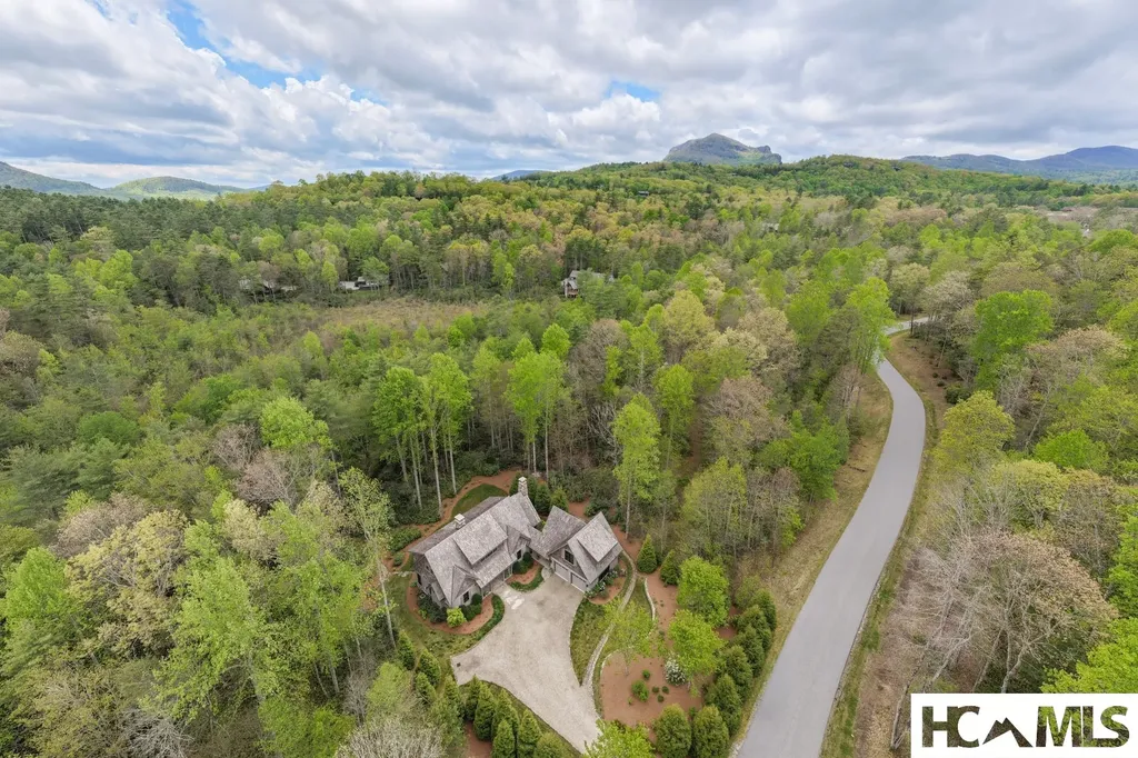 137 Ivygate Lane Cashiers NC 28717