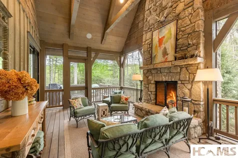 137 Ivygate Lane Cashiers NC 28717