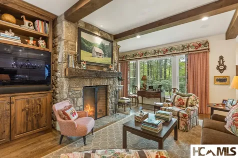 137 Ivygate Lane Cashiers NC 28717