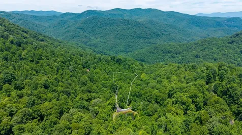 2530 Pilot Knob Road Glenville NC 28736