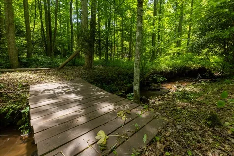 2530 Pilot Knob Road Glenville NC 28736
