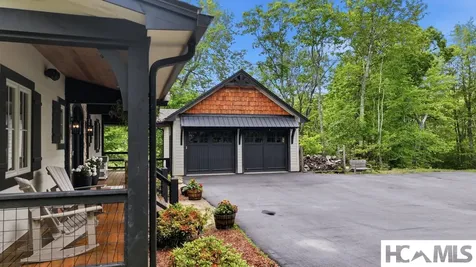 2276 Breedlove Road Glenville NC 28736