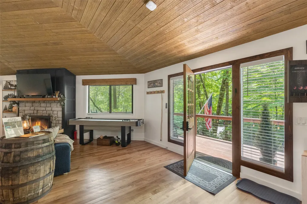 205 Skyline Lodge Road Highlands NC 28741