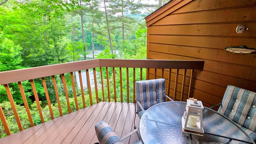 19 Emerald Road Sapphire NC 28774