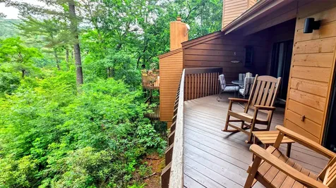 19 Emerald Road Sapphire NC 28774