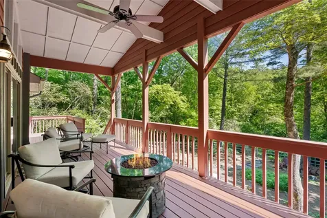 522 Toxaway Court Lake Toxaway NC 28747