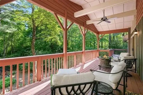522 Toxaway Court Lake Toxaway NC 28747