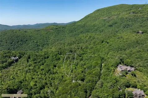 522 Toxaway Court Lake Toxaway NC 28747