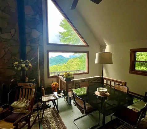 2017 Big Ridge Road Glenville NC 28736