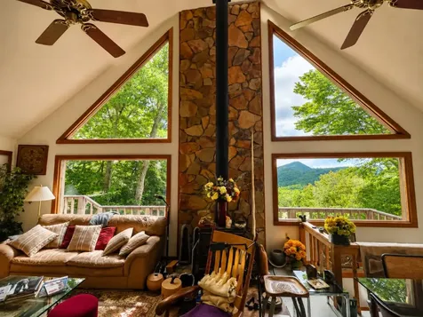 2017 Big Ridge Road Glenville NC 28736