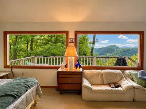 2017 Big Ridge Road Glenville NC 28736