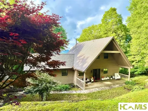 2017 Big Ridge Road Glenville NC 28736