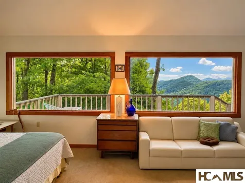 2017 Big Ridge Road Glenville NC 28736