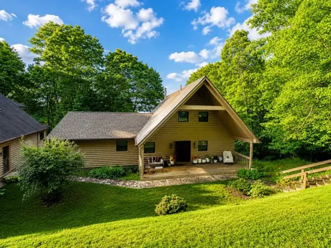 2017 Big Ridge Road Glenville NC 28736