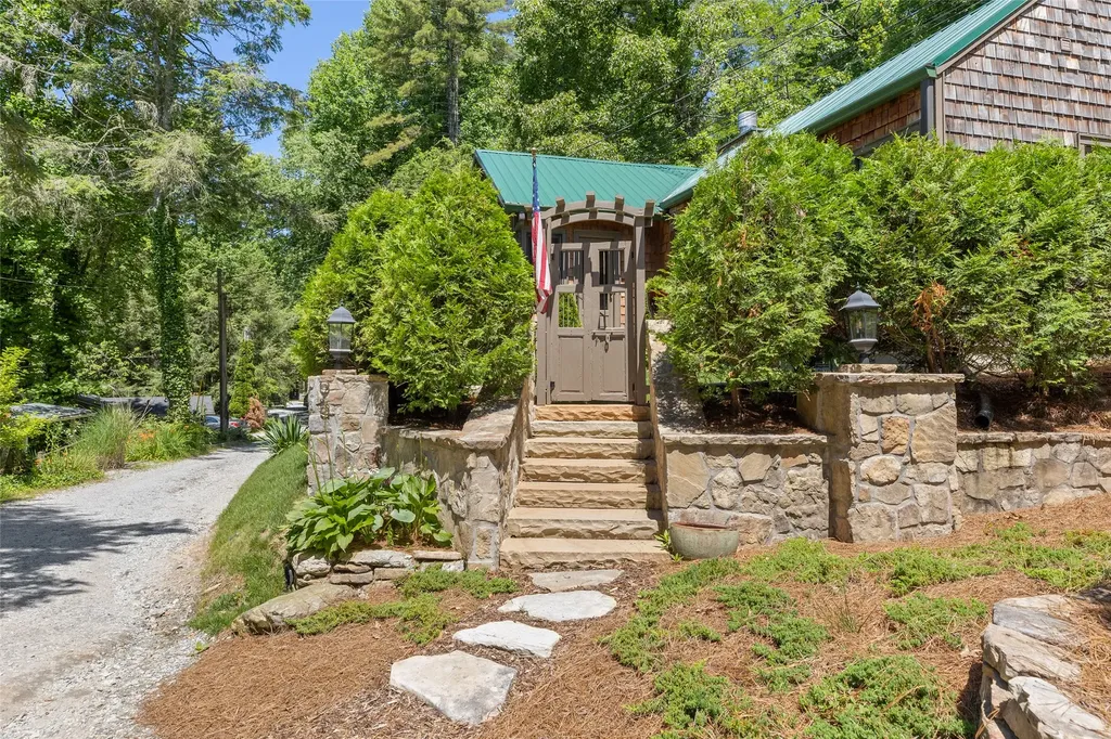 95 Mill Creek Lane Highlands NC 28741
