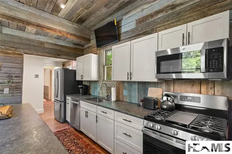 95 Mill Creek Lane Highlands NC 28741