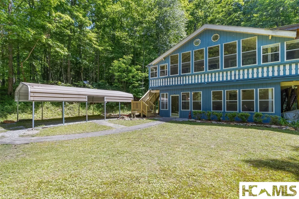 427 Mulberry Ridge Road Otto NC 28763