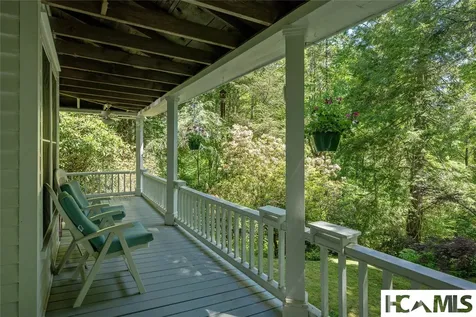 80 Highfield Drive Highlands NC 28741