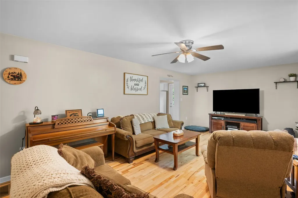 125 Round Mountain Road Brevard NC 28712