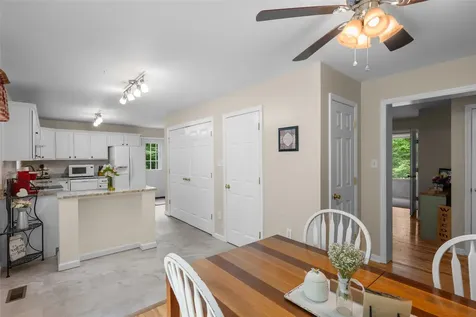 125 Round Mountain Road Brevard NC 28712
