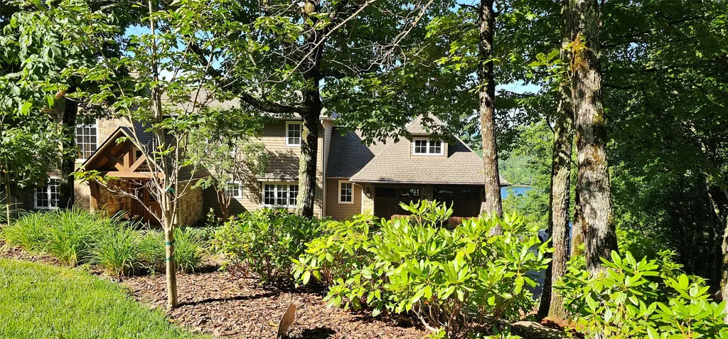 535 Hawk Mountain Road Lake Toxaway NC 28747